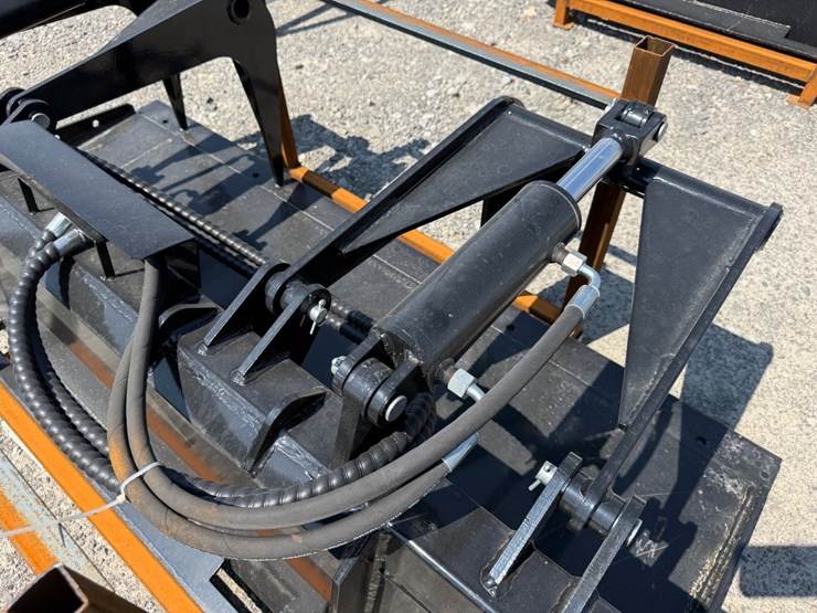 #2065-•-unused-pg772-skid-steer-plate-grabber-cpbzmq2604071-inv#48880-image-6