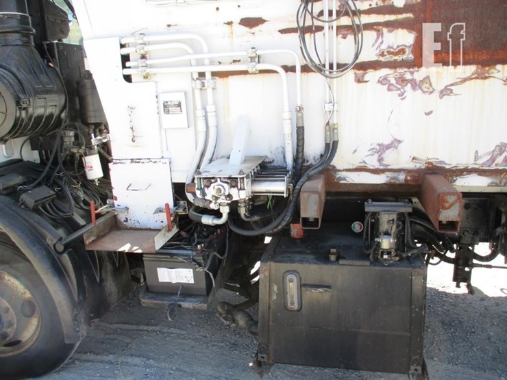 2005-freightliner-condor-image-20