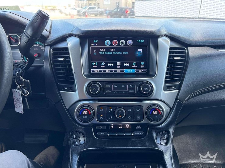 2019-chevrolet-tahoe-image-10