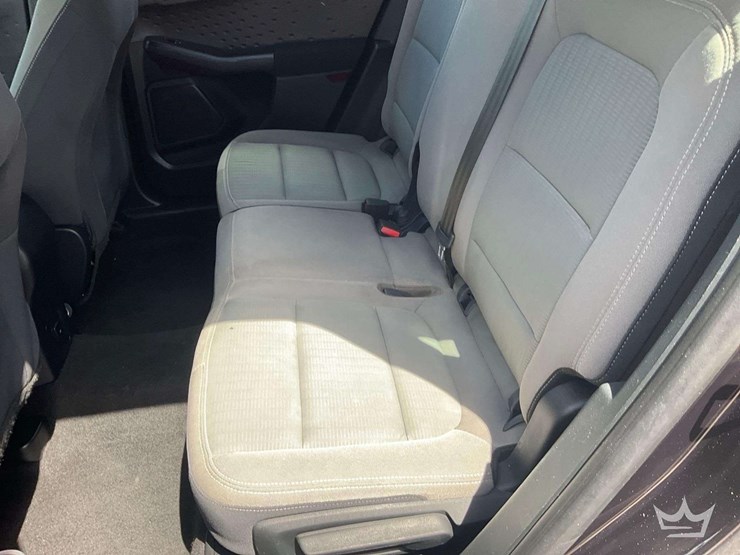2020-ford-escape-image-23
