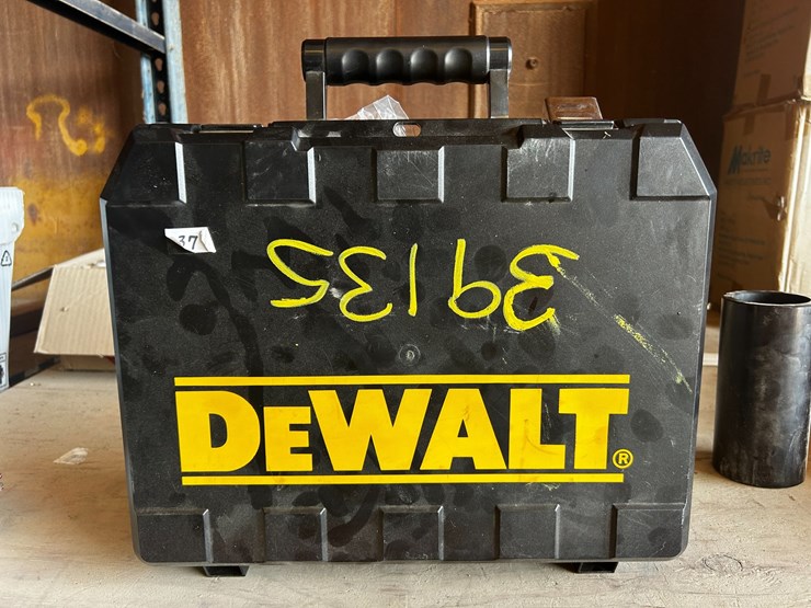 #39135-•-dewalt-rotary-hammer-kit-image-2
