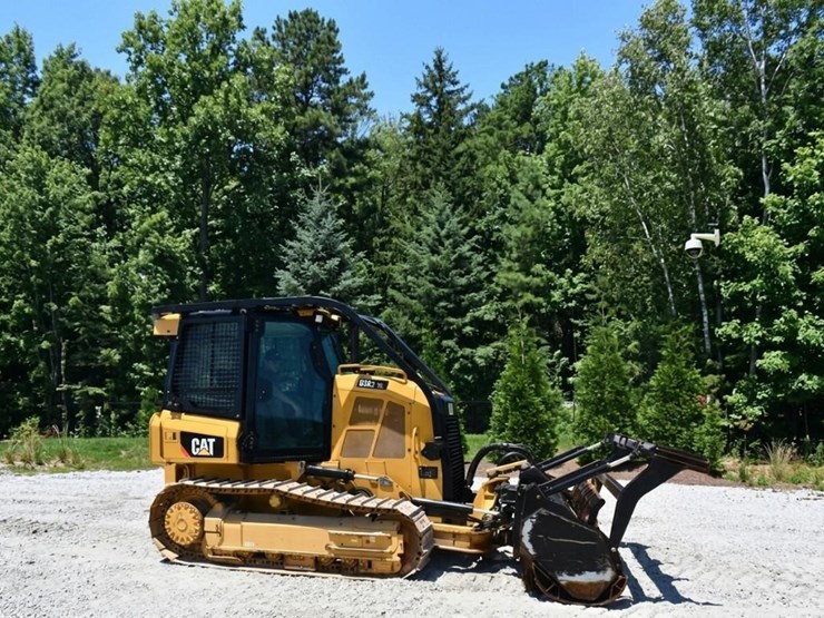 2020-caterpillar-d3k2-xl-image-30
