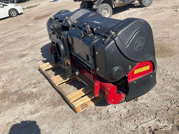 toro-porcore-1298-09716-turf-aerator-image-3