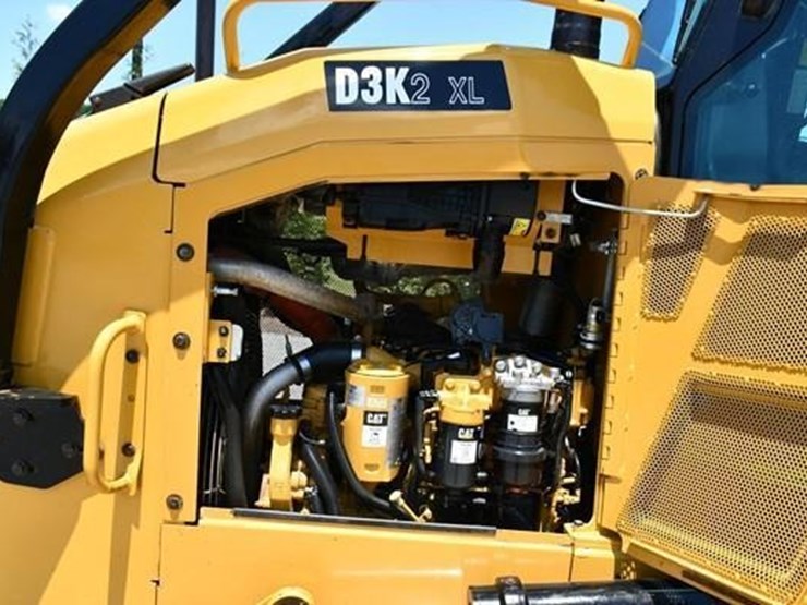 2020-caterpillar-d3k2-xl-image-10