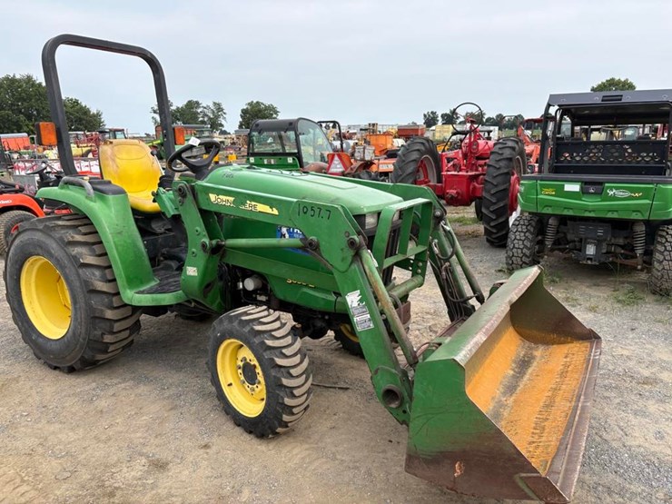 john-deere-3038e-image-13