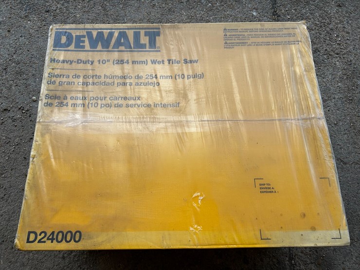 #39136-•-dewalt-tile-saw-image-2