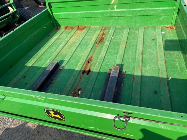 john-deere-gator-image-9