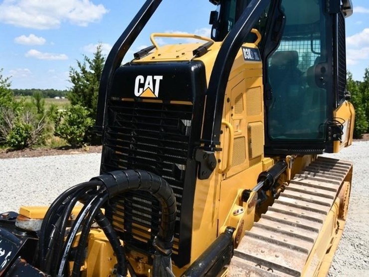 2020-caterpillar-d3k2-xl-image-9