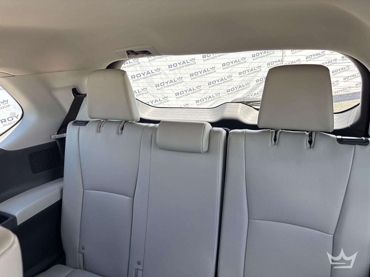 2024-toyota-highlander-image-25