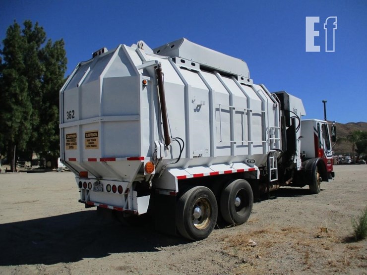 2005-freightliner-condor-image-4