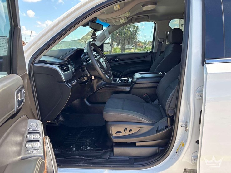 2019-chevrolet-tahoe-image-6
