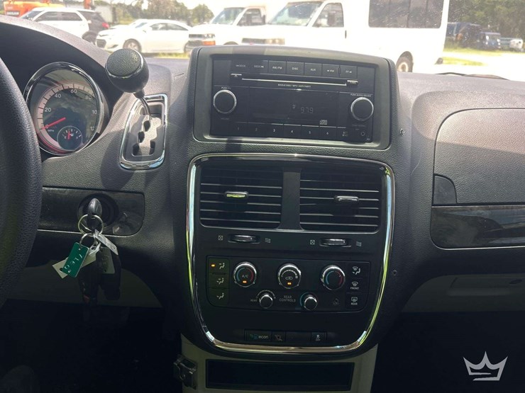 2014-dodge-journey-image-15