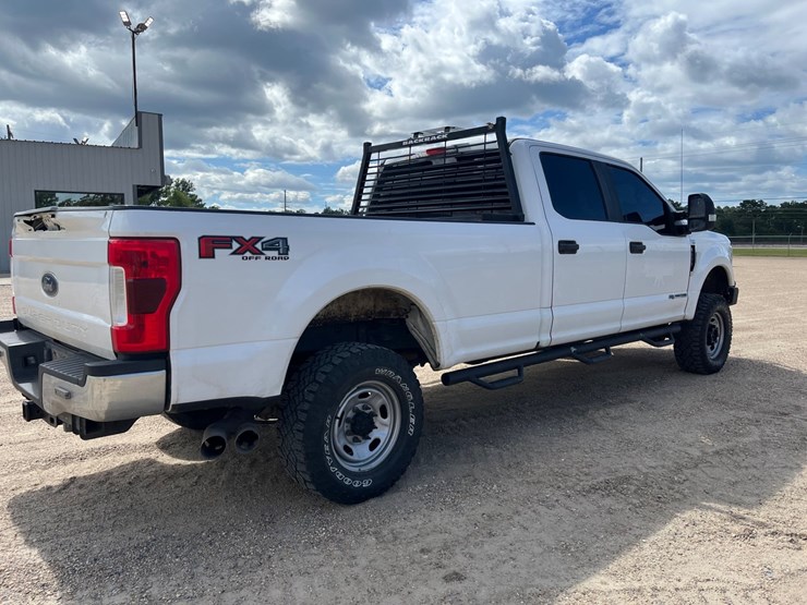 2018-ford-f250-image-3