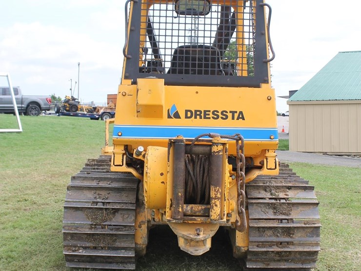 2006-dressta-td9m-image-8