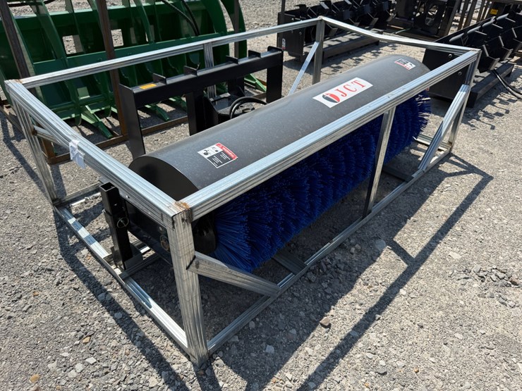 #2078-•-unused-jct-84"-skid-steer-angle-broom-inv#49884-image-4