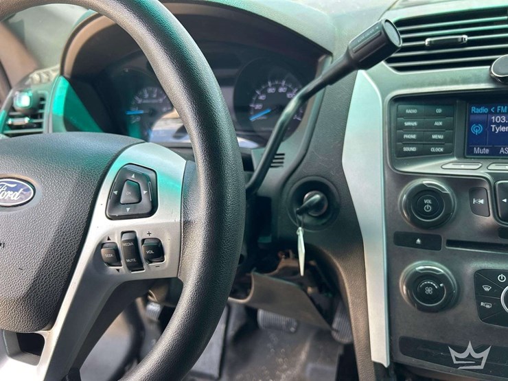 2013-ford-explorer-image-14