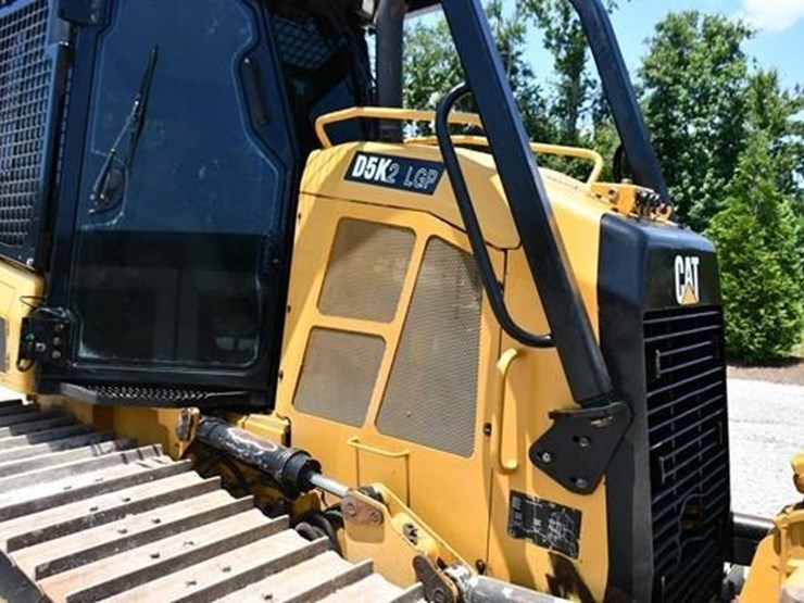 2016-caterpillar-d5k2-lgp-image-31