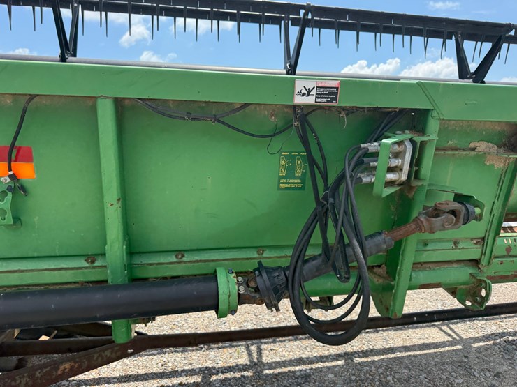 john-deere-630f-image-37