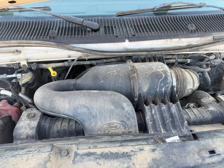 2013-ford-e350-image-60