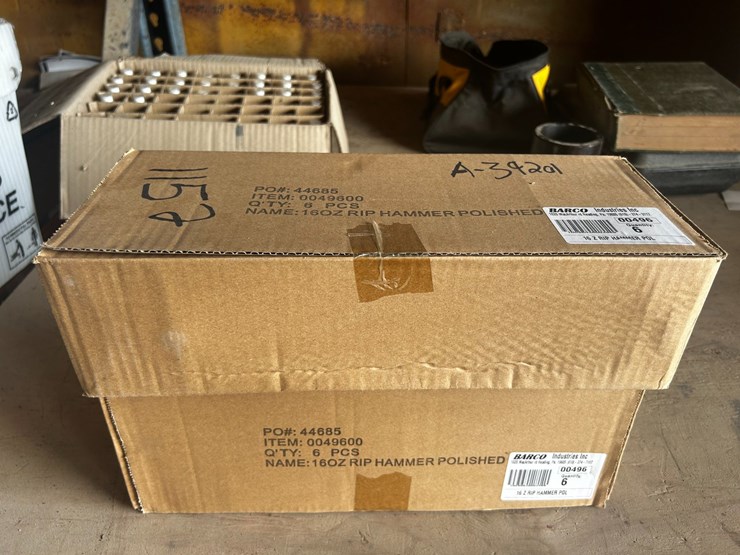 #39201-•-(2)-boxes-of-claw-hammers-image-3
