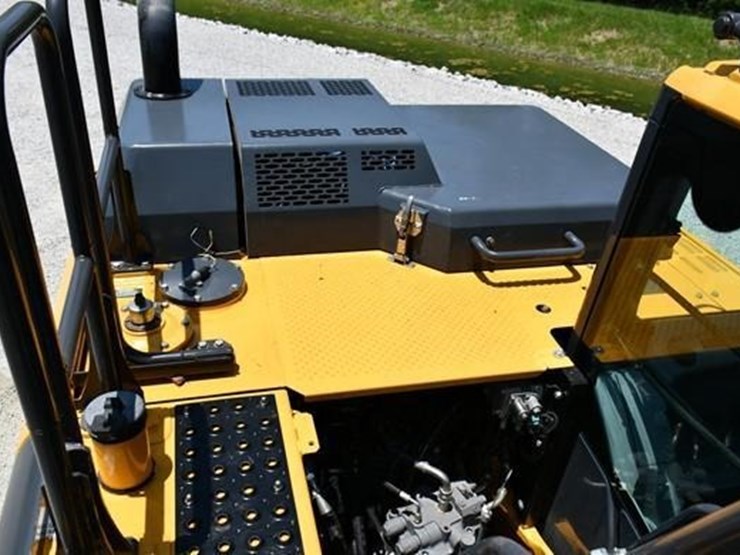 2019-deere-160g-lc-image-44