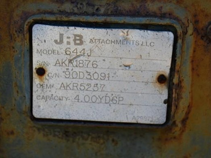 2017-deere-644k-image-9