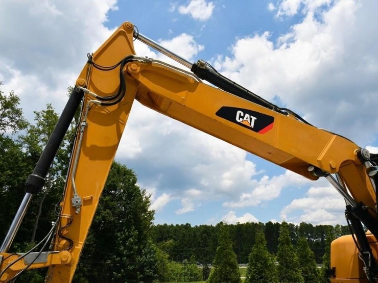 2019-caterpillar-m322f-image-9