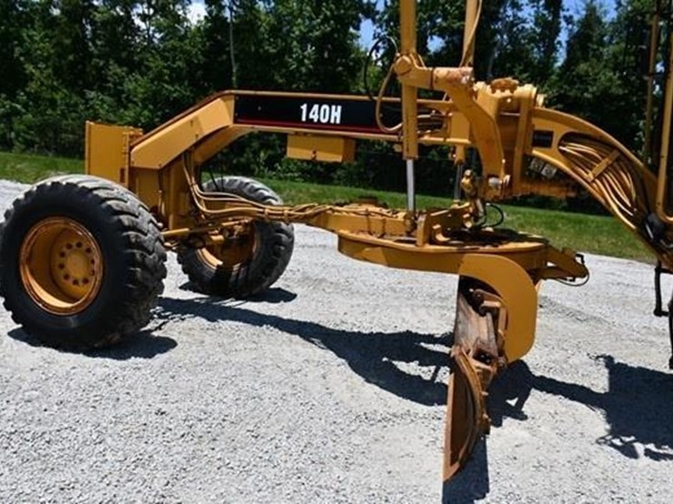 2002-caterpillar-140h-image-9