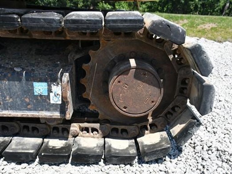 2021-deere-85g-image-8