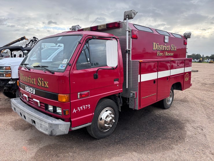 #39373-•-isuzu-npr-firetruck-|-for-parts/repairs-image-1