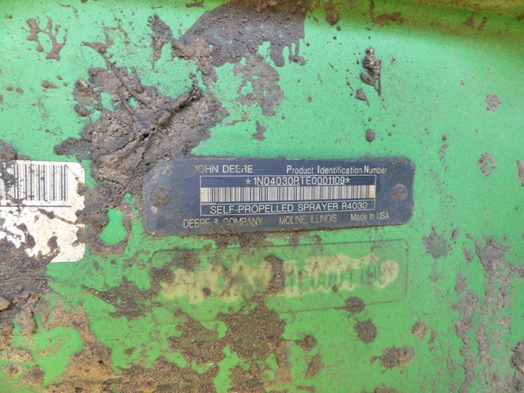 2014-john-deere-r4030-image-28