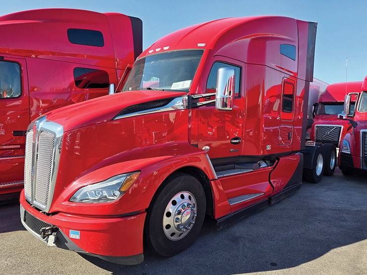 2024-kenworth-t680-image-1