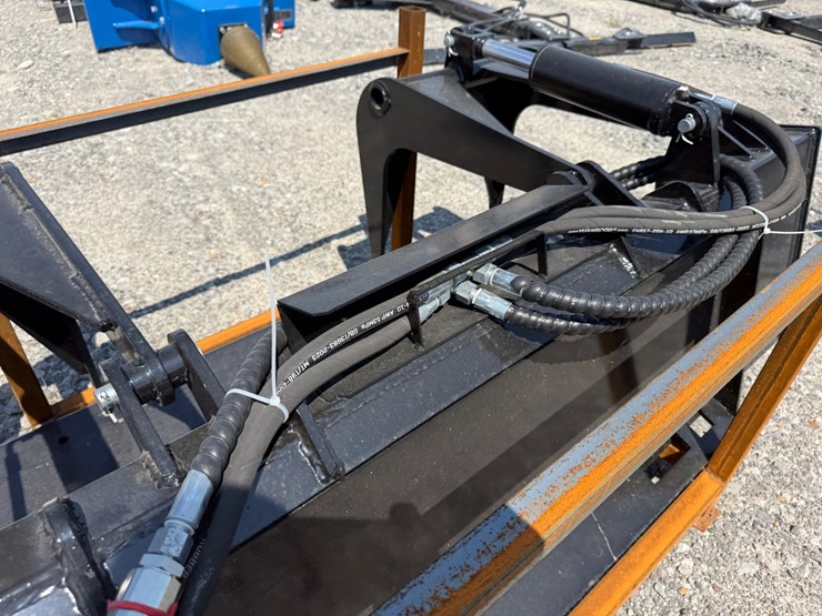 #2064-•-unused-pg772-skid-steer-plate-grabber-cpbzmq2604070-inv#48879-image-7