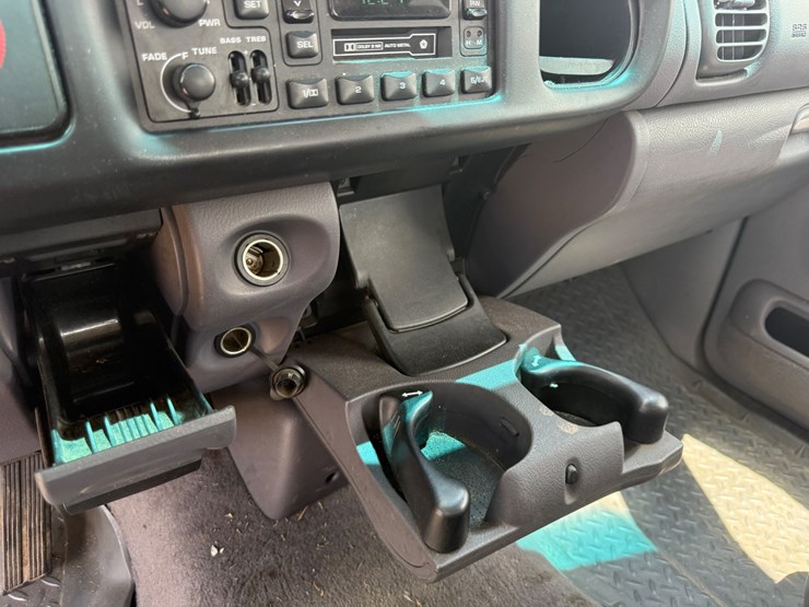 1999-dodge-ram-2500-image-52