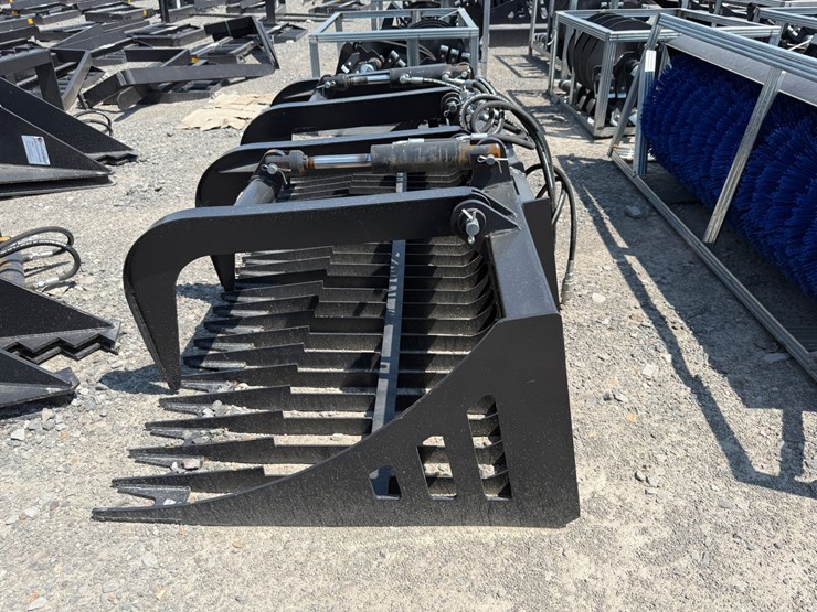 #2080-•-unused-jct-84"-skid-steer-rock-grapple-bucket-inv#49891-image-9