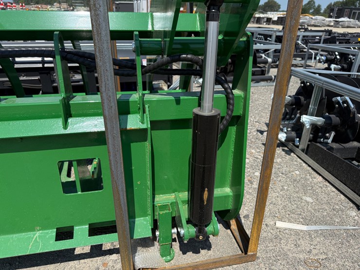 #2077-•-unused-agt-sr72-72"-skid-steer-grapple-srr7226052301h-inv#51828-image-6