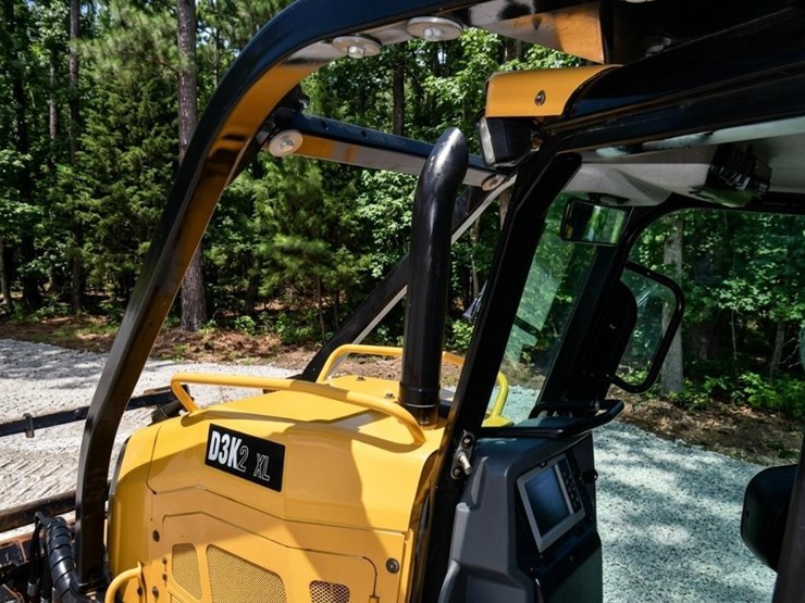 2020-caterpillar-d3k2-xl-image-27