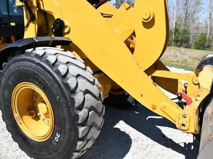 2020-caterpillar-938m-image-32