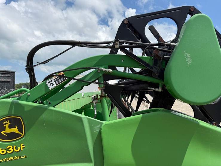 john-deere-630f-image-43
