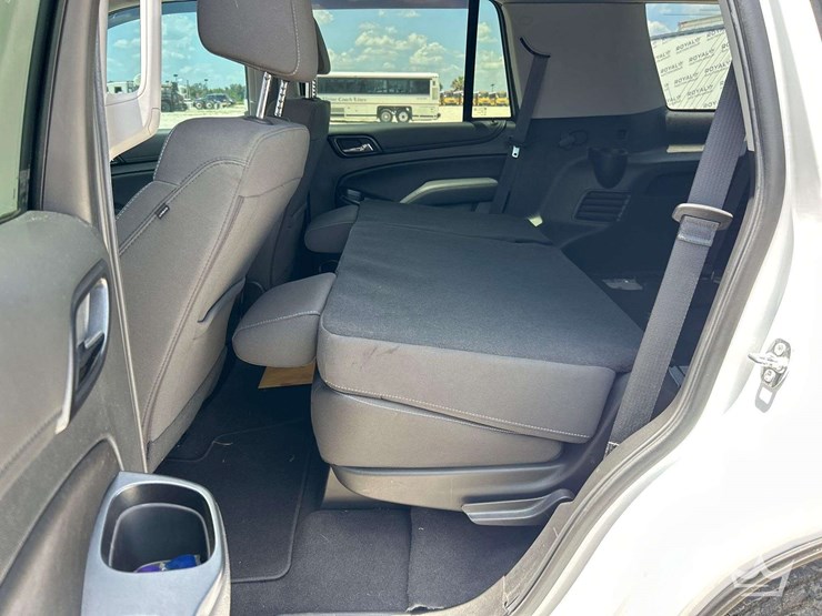 2020-chevrolet-tahoe-image-22