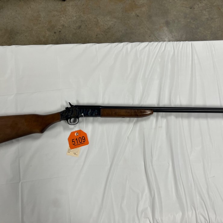 #5109 • Harrington & Richardson Topper 12ga