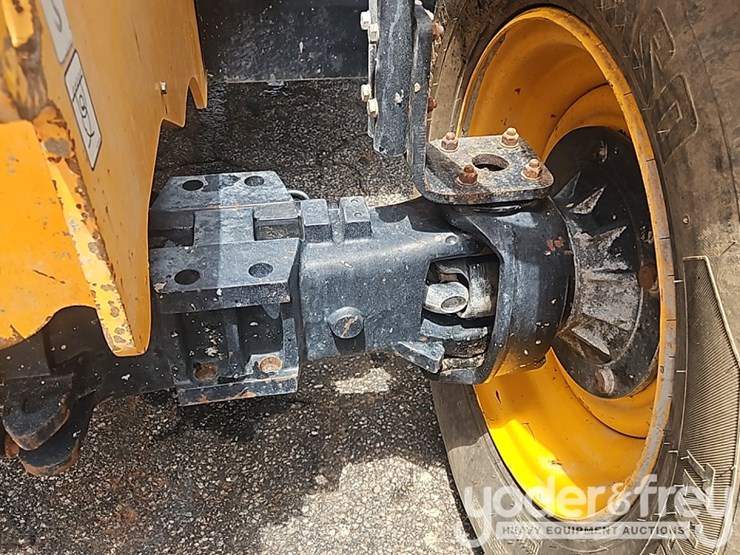 2015-jcb-507-42-image-17