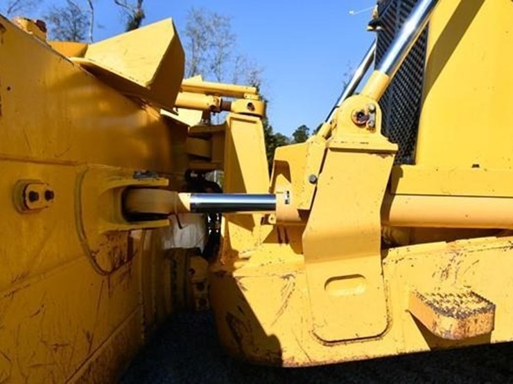 2019-komatsu-d65wx-18-image-8