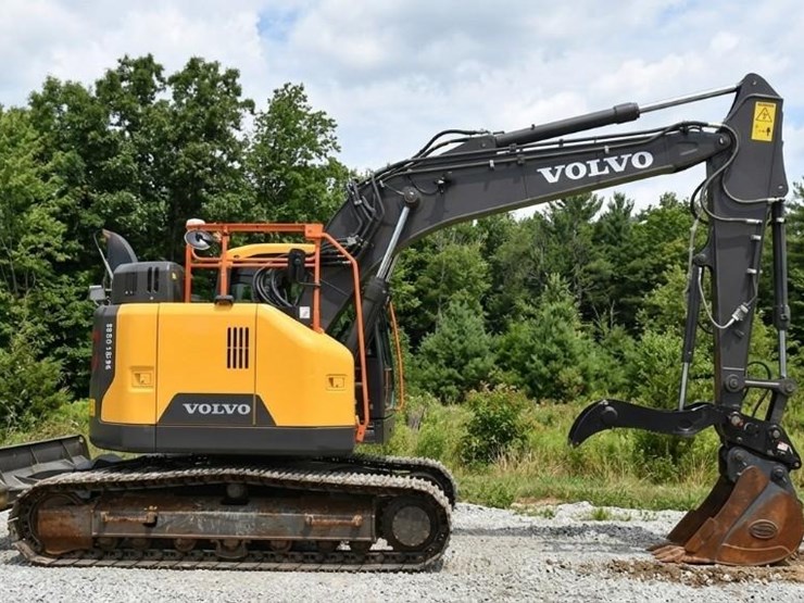 2021-volvo-ecr145el-image-27