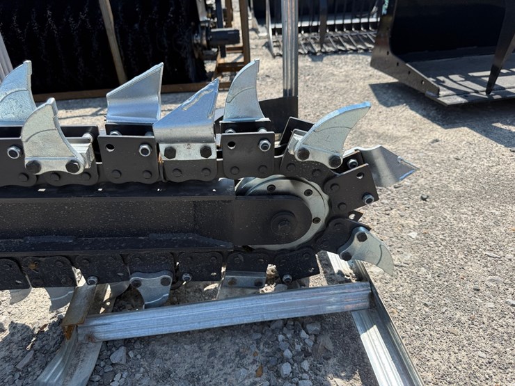 #2072-•-unused-jct-skid-steer-trencher-inv#49872-image-5