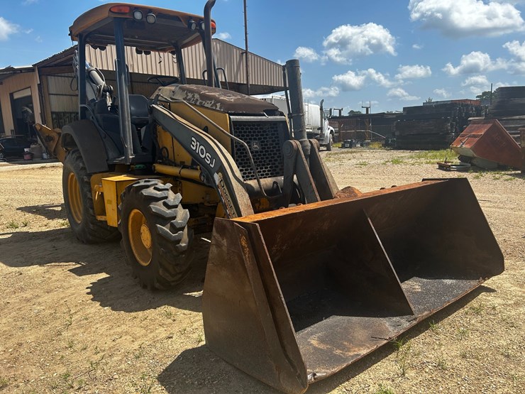 #39312-•-john-deere-310sj-backhoe-image-2