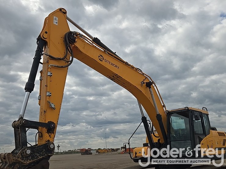hyundai-hx260l-image-24