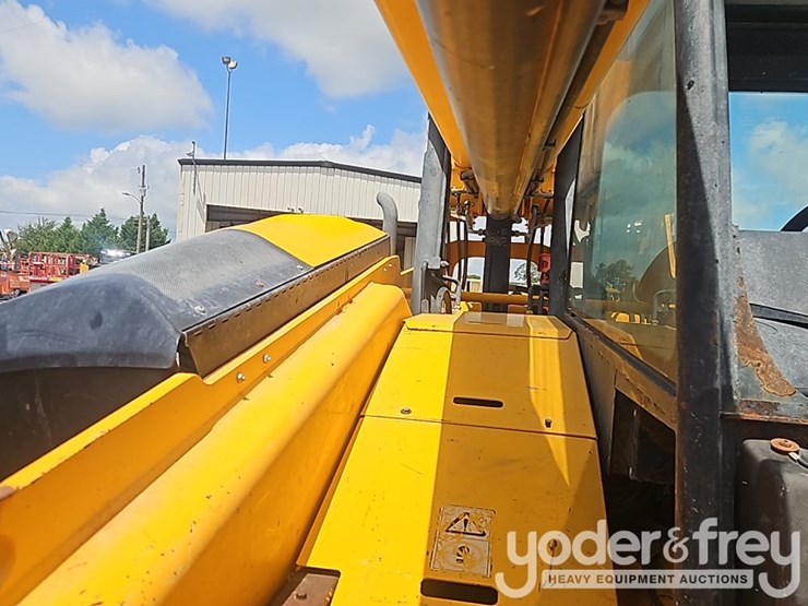2015-jcb-507-42-image-31