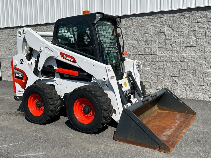 2024-bobcat-s650v2-skid-steer-loader-image-7