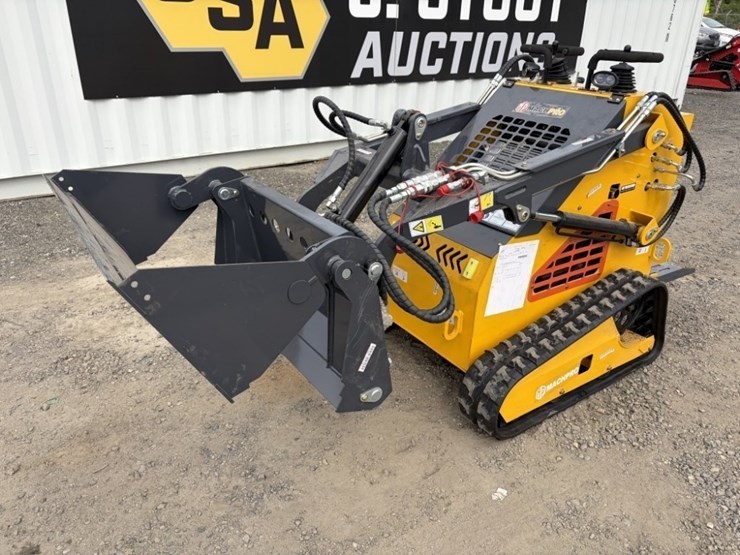2026-machpro-mp-s380-mini-compact-track-loader-image-2
